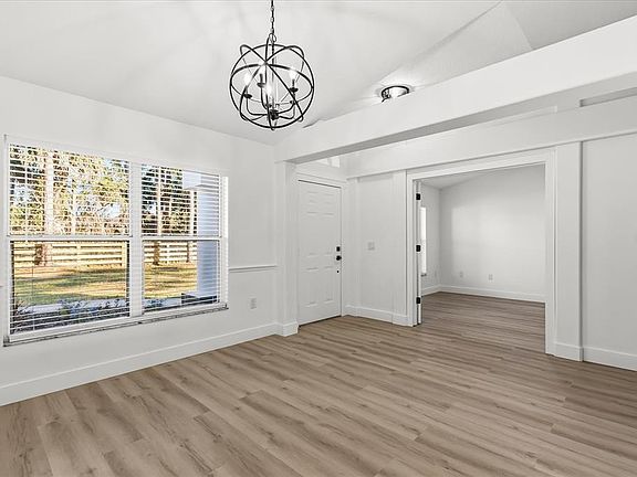 4th image of 454 Fort Florida Rd