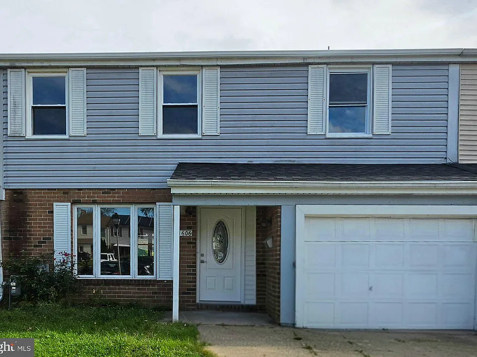 1606 Beechwood Pl