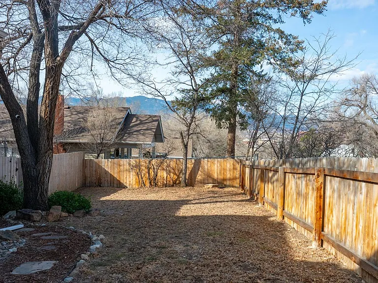 847 E Costilla St — Photo 27