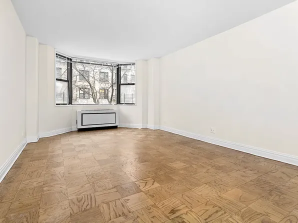 243 Riverside Drive image 1 of 3