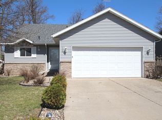 1728 Summit Ave N, Sauk Rapids, MN 56379