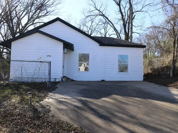 908 W Elm St, Denison, TX 75020