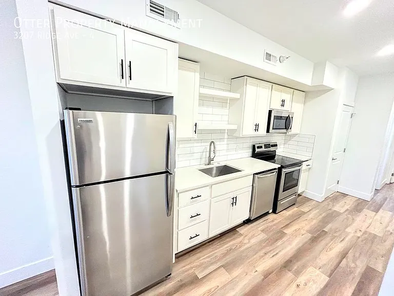 3207 Ridge Ave #4 — Photo 5