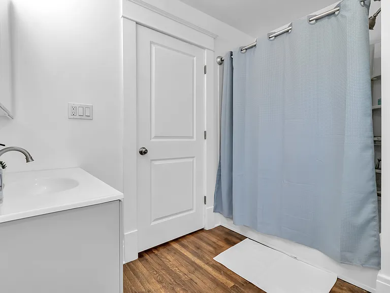 49 Virgil Ave — Photo 26