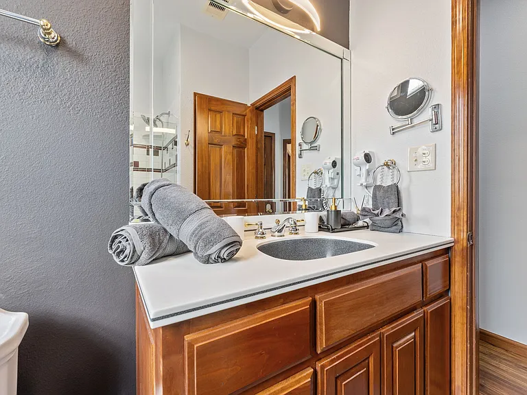 7724 Golfhill Dr — Photo 8