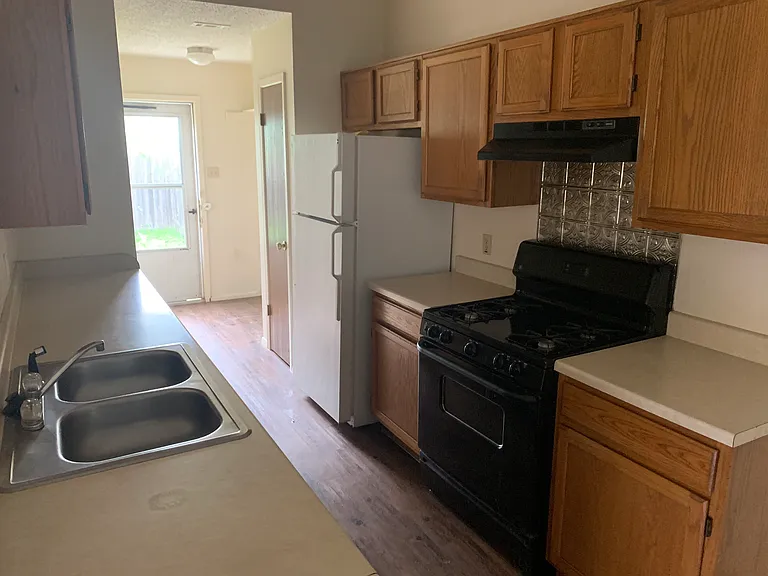 1506 S Medina St #A — Photo 12