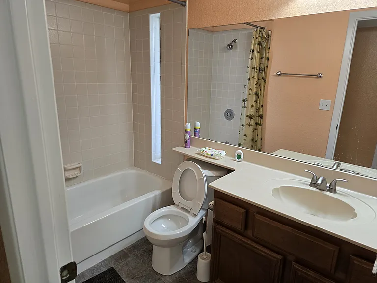 413 W Beverly Ln — Photo 7
