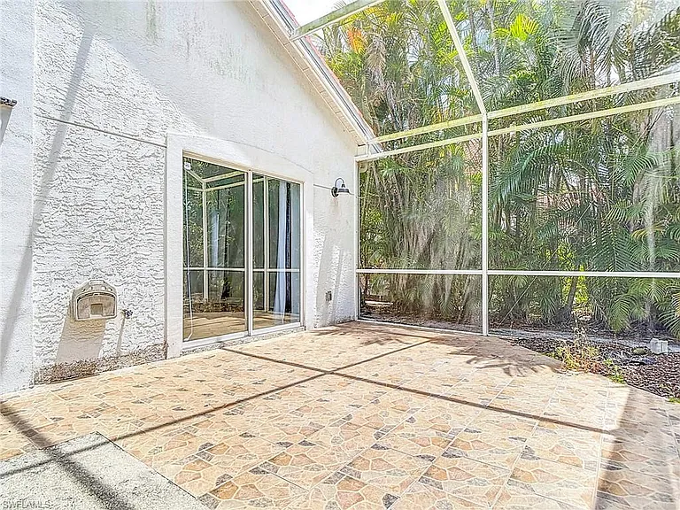 351 Pindo Palm Dr — Photo 39