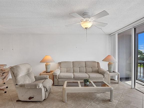 3rd image of 4501 NE 21 Avenue #211