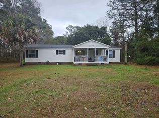 1119 Ccc Rd, Sneads Ferry, NC 28460