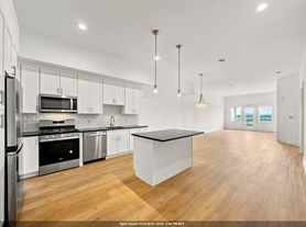 17 Hook Mountain Rd