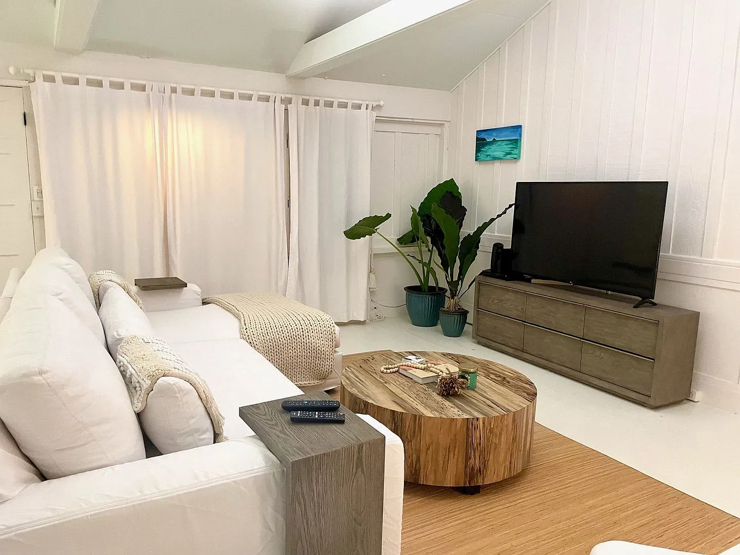 Peaceful Oceanfront Home Near Downtown Kailua w/ BBQ & AC: Kai Mele — Photo 2