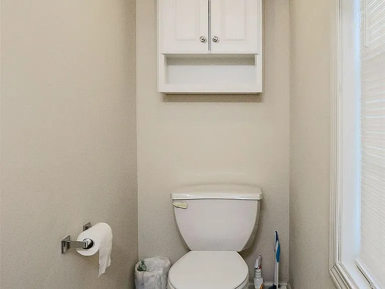 2623 E Oaklawn Ct — Photo 9