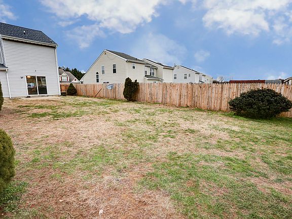 4th image of 370 Marldale Dr