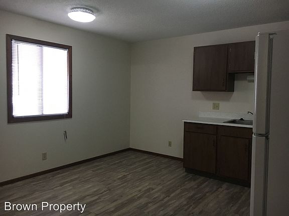 4th image of 1250 S 26th St APT 02