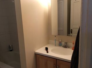 1043 W Webster Ave APT 2, Chicago, IL 60614