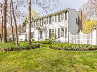 255 Apple Creek Ln, Greece, NY 14612