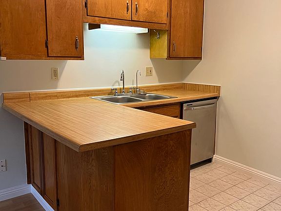 2nd image of 622 Sonora Ave