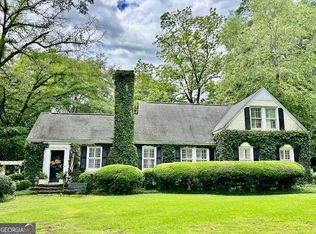 709 Maple Dr, Griffin, GA 30224