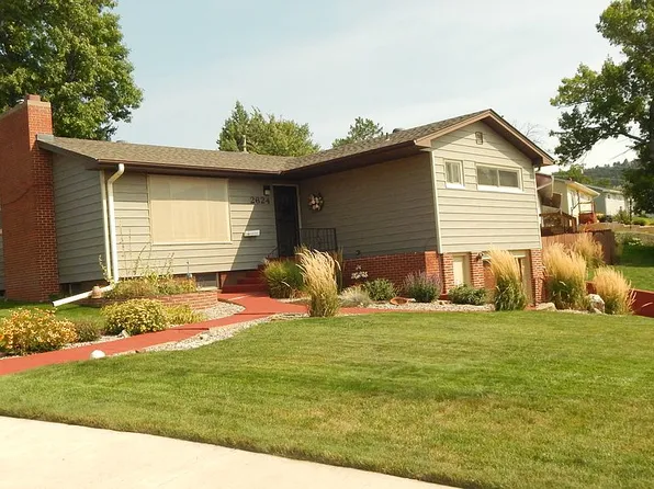 2624 Arrowhead Dr, Rapid City, SD 57702