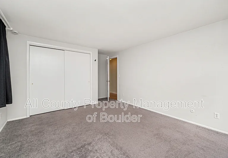 745 Thomas Dr #19 — Photo 10