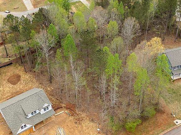 4th image of 94 Radian Ct