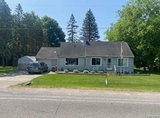 2457 W Stanley Rd, Mount Morris, MI 48458