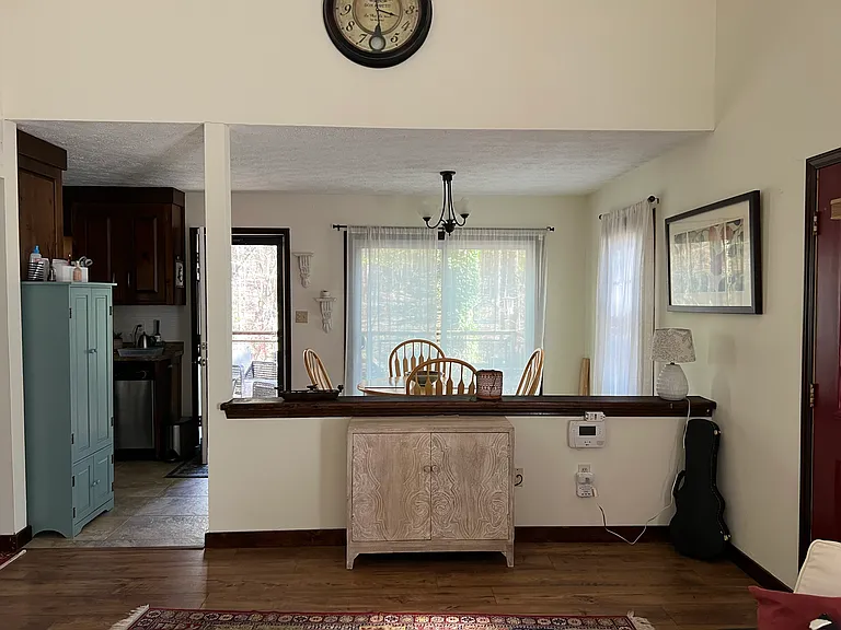 225 Merlin Ct — Photo 9