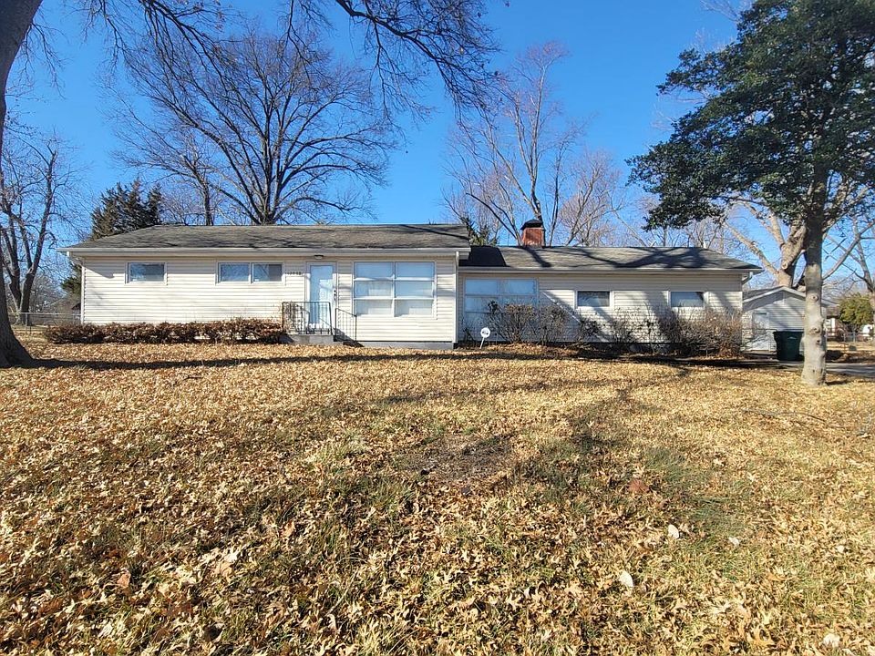 1st image of 12039 Garden Ln