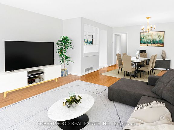 4th image of 22 Lormar Dr