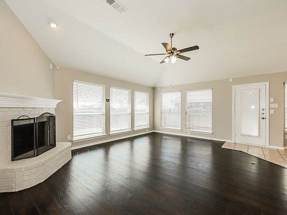 4th image of 5344 Elmdale Dr