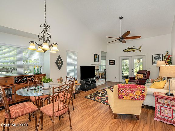 4th image of 4824 Lake Waterford Way W #7-224
