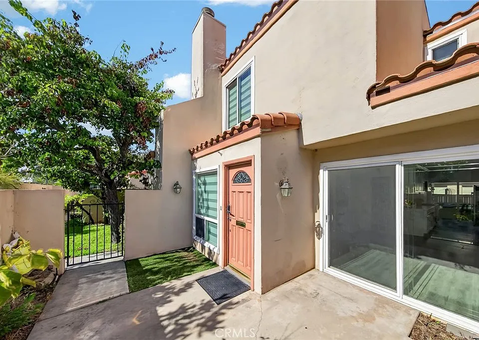 3442 Del Amo Blvd