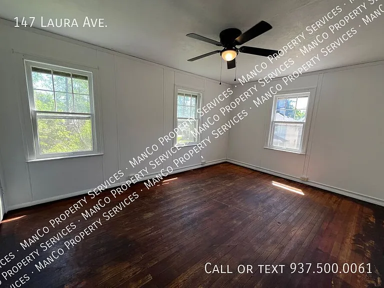 147 Laura Ave — Photo 8