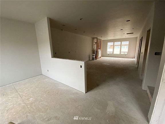 2nd image of 220 21st St NW