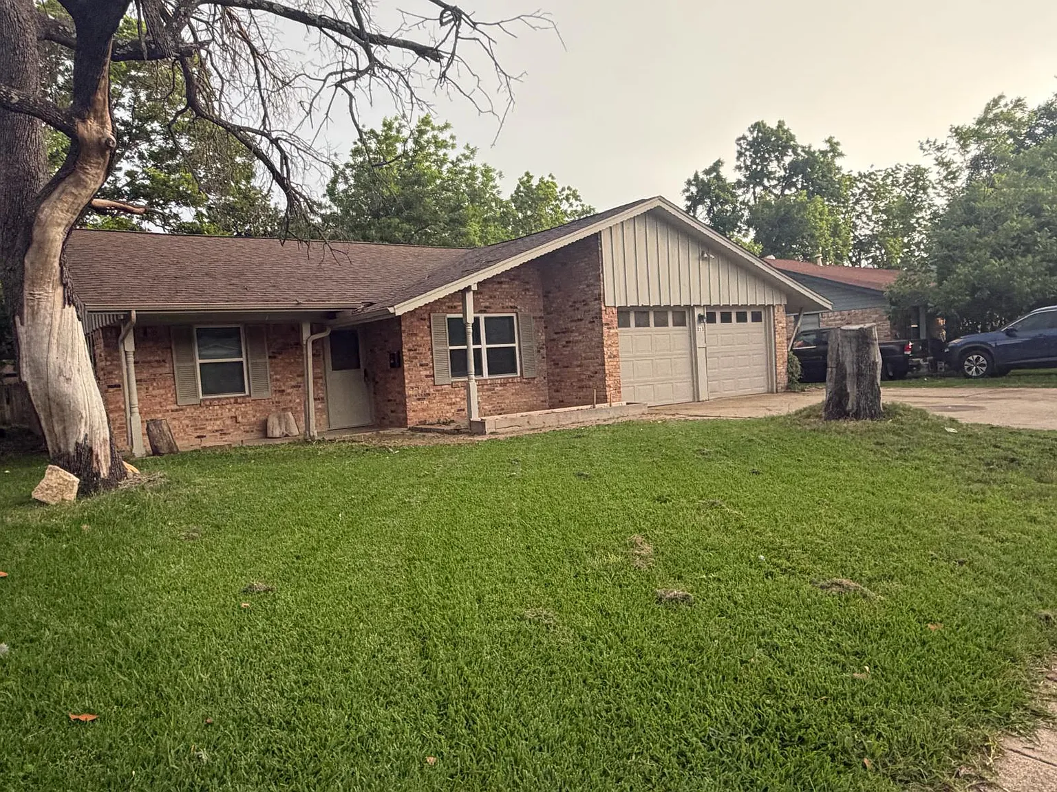 213 Dorris Drive - 1 — Photo 3