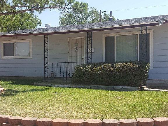 2nd image of 816 Tomasita St NE