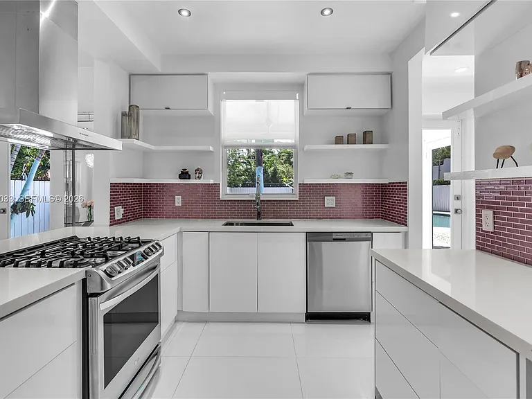 3470 Sheridan Ave #N/A — Photo 13
