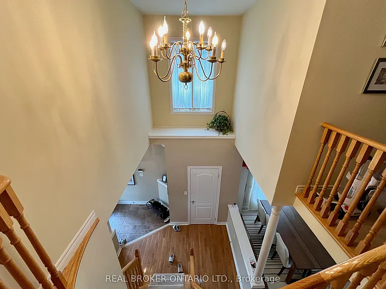 59 Palisade Cres — Photo 9