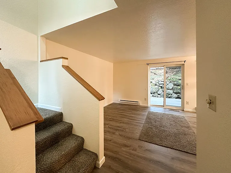 7646 Shilohwood Pl NW — Photo 5