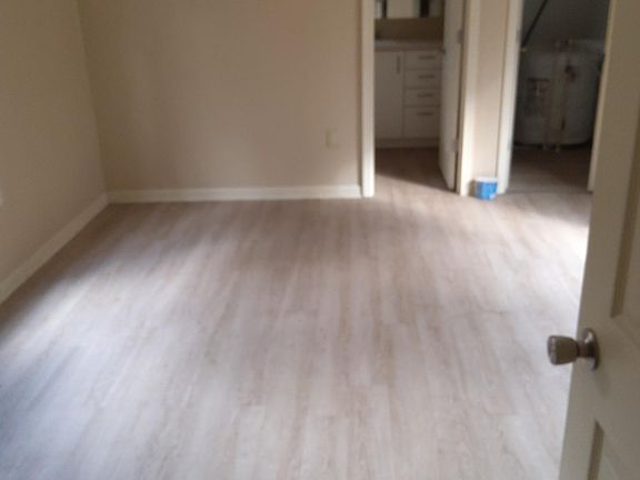 4th image of 3874 Grant Dr