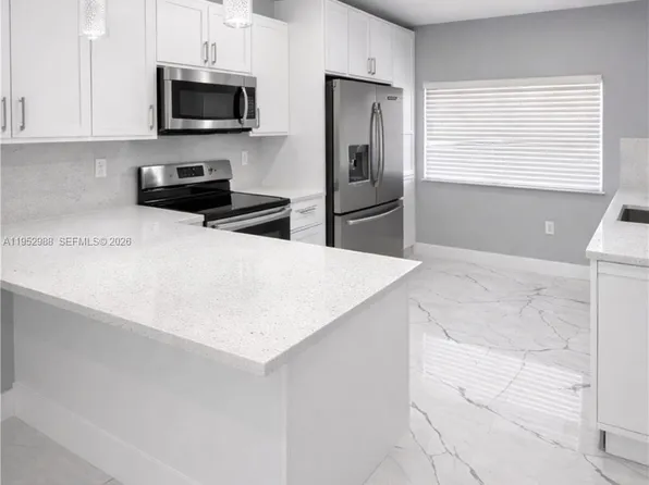 7925 W 29th Way APT 201, Hialeah, FL 33018