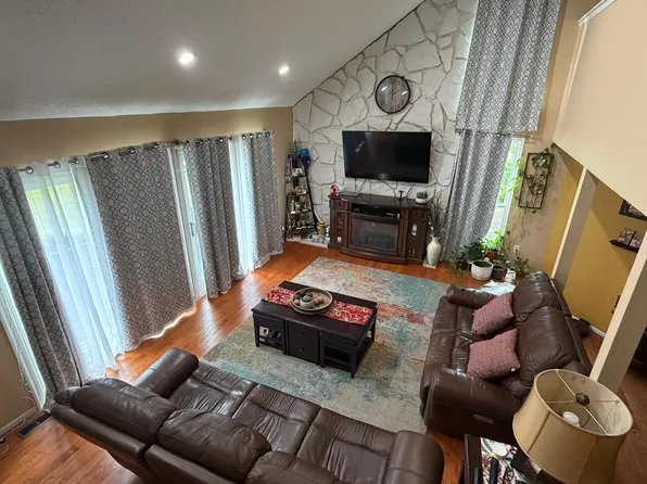 173 Westgate Dr, Edison, NJ 08820