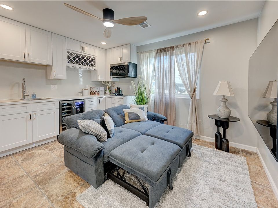 1st image of 880 La Terraza Blvd Unit 2