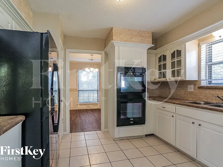 11914 Gardenglen Dr — Photo 7