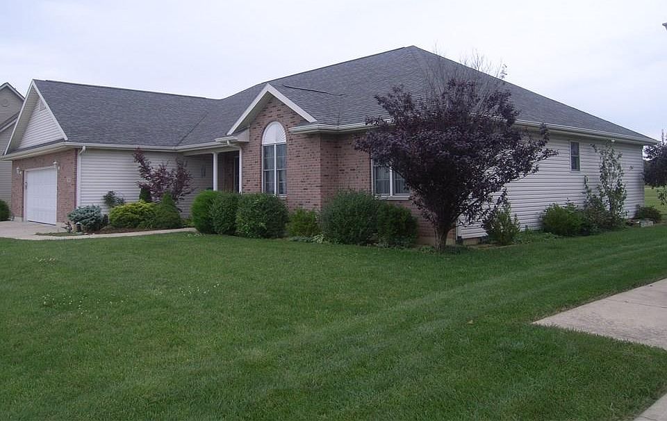 1st image of 2030 Golfview Dr