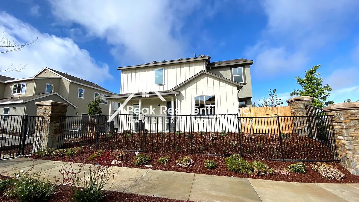 Building Photo - 3109 Sunny Gate Ln