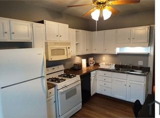 417 Ford St #2E, Rockford, IL 61104
