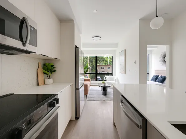 Light House, 612 Constance Ave, Esquimalt, BC V9A 6N7