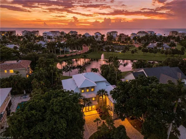 213 Topanga DR, BONITA SPRINGS, FL 34134